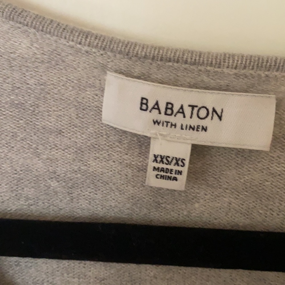 Babaton | Aritzia Grey V-Neck Sweater - Picture 10 of 11